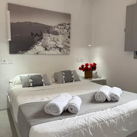 Heart Fira (Santorini)