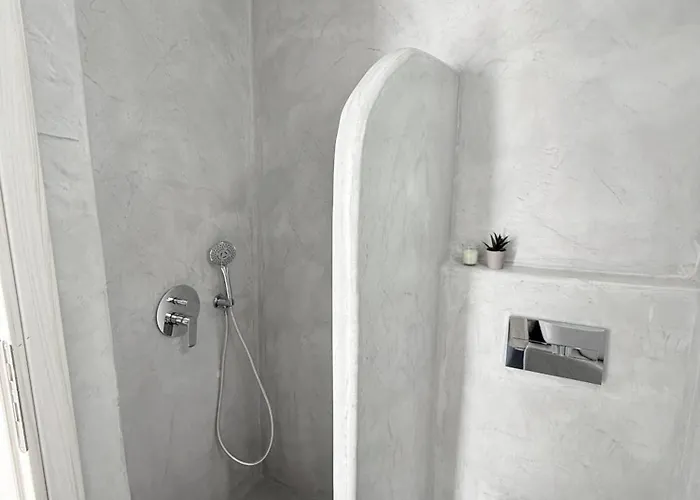 Heart Aparthotel Fira (Santorini)